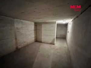 Prodej obchodního prostoru, Ostrava - Poruba, Nálepkovo náměstí, 156 m2