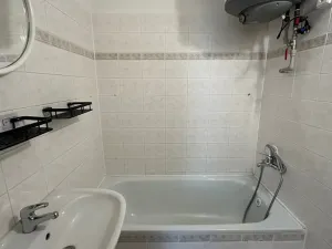 Pronájem bytu 2+1, Bánov, 56 m2