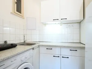 Pronájem bytu 1+kk, Praha - Holešovice, Veverkova, 29 m2