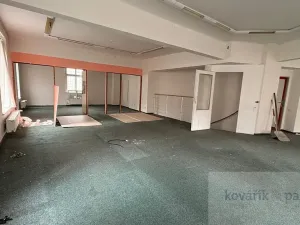 Prodej obchodního prostoru, Rumburk, Třída 9. května, 300 m2