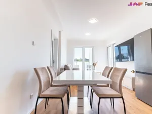 Pronájem bytu 2+kk, Brno, Komárovská, 54 m2