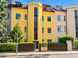 Pronájem bytu 1+1, Praha - Smíchov, Fráni Šrámka, 47 m2