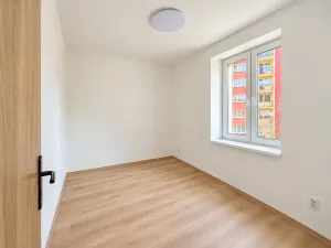 Pronájem bytu 2+1, Aš, Hlavní, 52 m2