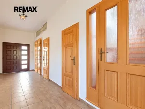Prodej rodinného domu, Kájov, U Kostela, 200 m2