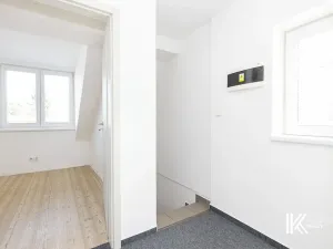 Pronájem kanceláře, Pardubice, Chrudimská, 131 m2