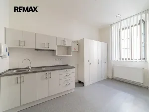 Prodej obchodního prostoru, Králíky, 5. května, 519 m2