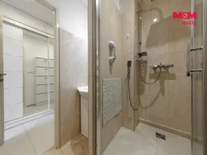 Prodej bytu 3+1, Karlovy Vary, Šumavská, 64 m2