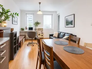 Prodej bytu 2+kk, Praha - Horní Měcholupy, Padovská, 52 m2