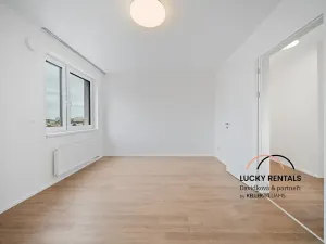 Pronájem bytu 1+kk, Praha - Chodov, Líbalova, 32 m2