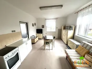 Prodej rodinného domu, Břasy, 135 m2
