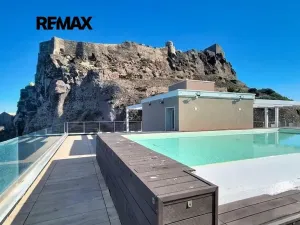 Prodej bytu 3+kk, Castelsardo, Itálie, Via Nazionale, 67 m2