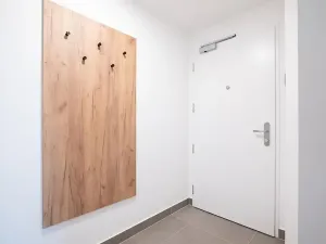 Pronájem bytu 1+kk, Praha - Prosek, Litoměřická, 32 m2