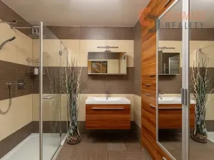 Prodej ubytování, Hlohovec, Dolní konec, 259 m2