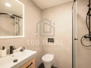 Pronájem bytu 1+kk, Pardubice, třída Míru, 37 m2