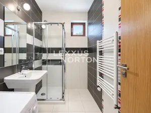 Pronájem rodinného domu, Roztoky, Zvoncová, 163 m2
