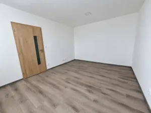 Pronájem bytu 1+1, Lovosice, Zvonařova, 38 m2