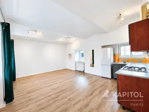 Pronájem bytu 1+kk, Praha - Michle, Nuselská, 31 m2