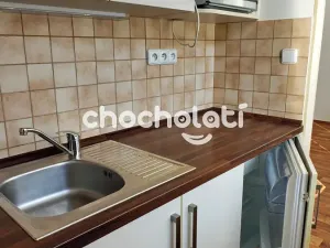 Pronájem bytu 1+kk, Pardubice, Varšavská, 28 m2