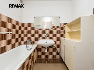 Prodej bytu 3+1, Modřice, Komenského, 90 m2