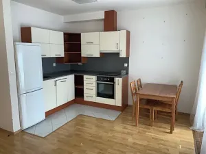Pronájem bytu 2+kk, Praha, Meteorologická, 57 m2