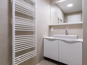 Pronájem bytu 2+kk, Olomouc, Milana Ticháka, 56 m2