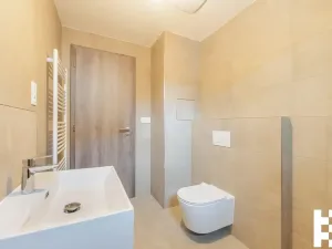 Prodej bytu 1+kk, Praha - Satalice, Za Novákovou zahradou, 34 m2