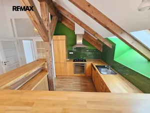 Pronájem atypického bytu, Praha - Vršovice, Čeljabinská, 110 m2