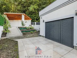Pronájem rodinného domu, Praha - Komořany, Pod lesem, 325 m2