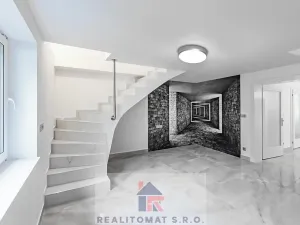 Prodej rodinného domu, Praha - Komořany, Pod lesem, 325 m2