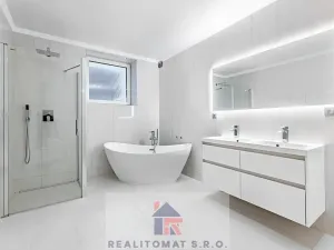 Prodej bytu 4+kk, Praha - Komořany, Pod lesem, 266 m2
