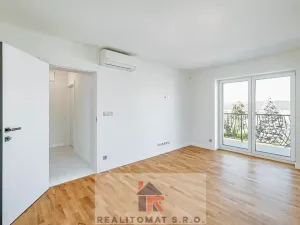 Prodej bytu 4+kk, Praha - Komořany, Pod lesem, 343 m2