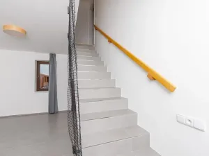 Pronájem atypického bytu, Sedlec, 73 m2
