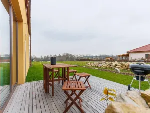 Pronájem atypického bytu, Sedlec, 73 m2