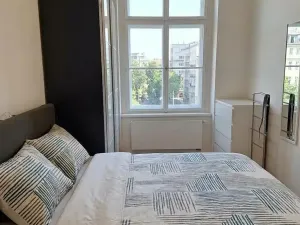 Pronájem bytu 3+kk, Praha - Smíchov, Plzeňská, 60 m2
