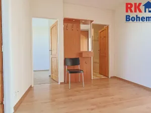 Pronájem bytu 3+1, Praha - Prosek, Vysočanská, 84 m2