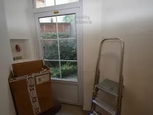 Pronájem obchodního prostoru, Chrudim, Štěpánkova, 120 m2