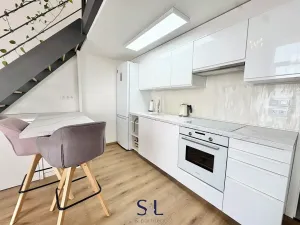 Pronájem bytu 1+kk, Praha - Vršovice, Kubánské náměstí, 59 m2