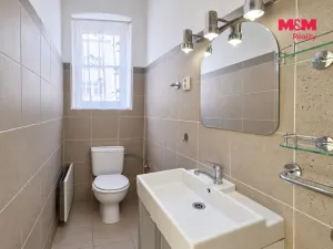 Prodej bytu 1+1, Karlovy Vary, Západní, 41 m2