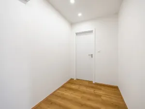 Prodej bytu 2+kk, Praha - Chodov, Petýrkova, 55 m2