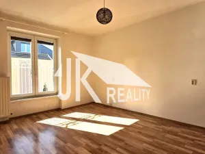 Prodej bytu 2+1, Šternberk, Jívavská, 59 m2