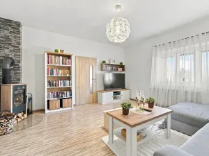 Prodej rodinného domu, Modlany, 108 m2