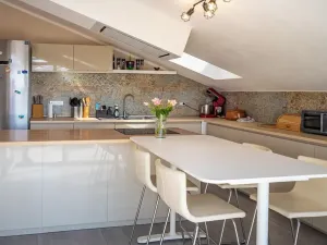 Prodej bytu 6+kk a větší, Medulin, Chorvatsko, 250 m2