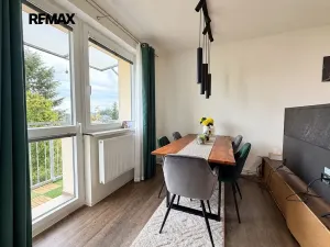Prodej bytu 3+kk, Ostroměř, Školní, 82 m2