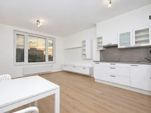 Prodej bytu 1+kk, Praha - Letňany, Pavla Beneše, 34 m2