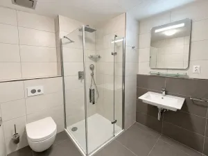 Pronájem bytu 1+kk, Praha - Holešovice, Na Maninách, 33 m2
