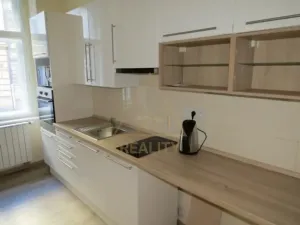 Pronájem bytu 1+1, Praha - Holešovice, Heřmanova, 36 m2