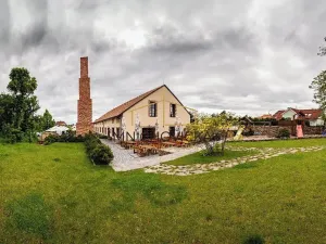 Prodej restaurace, Říčany, Olivova, 909 m2