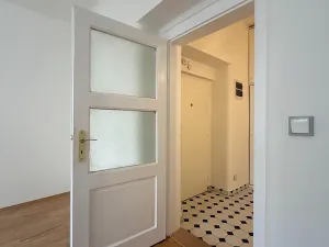 Pronájem bytu 2+kk, Praha - Žižkov, Baranova, 58 m2