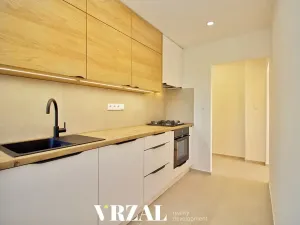 Prodej bytu 3+1, Plzeň, Partyzánská, 66 m2