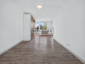 Prodej bytu 2+1, Slaný, Arbesova, 52 m2